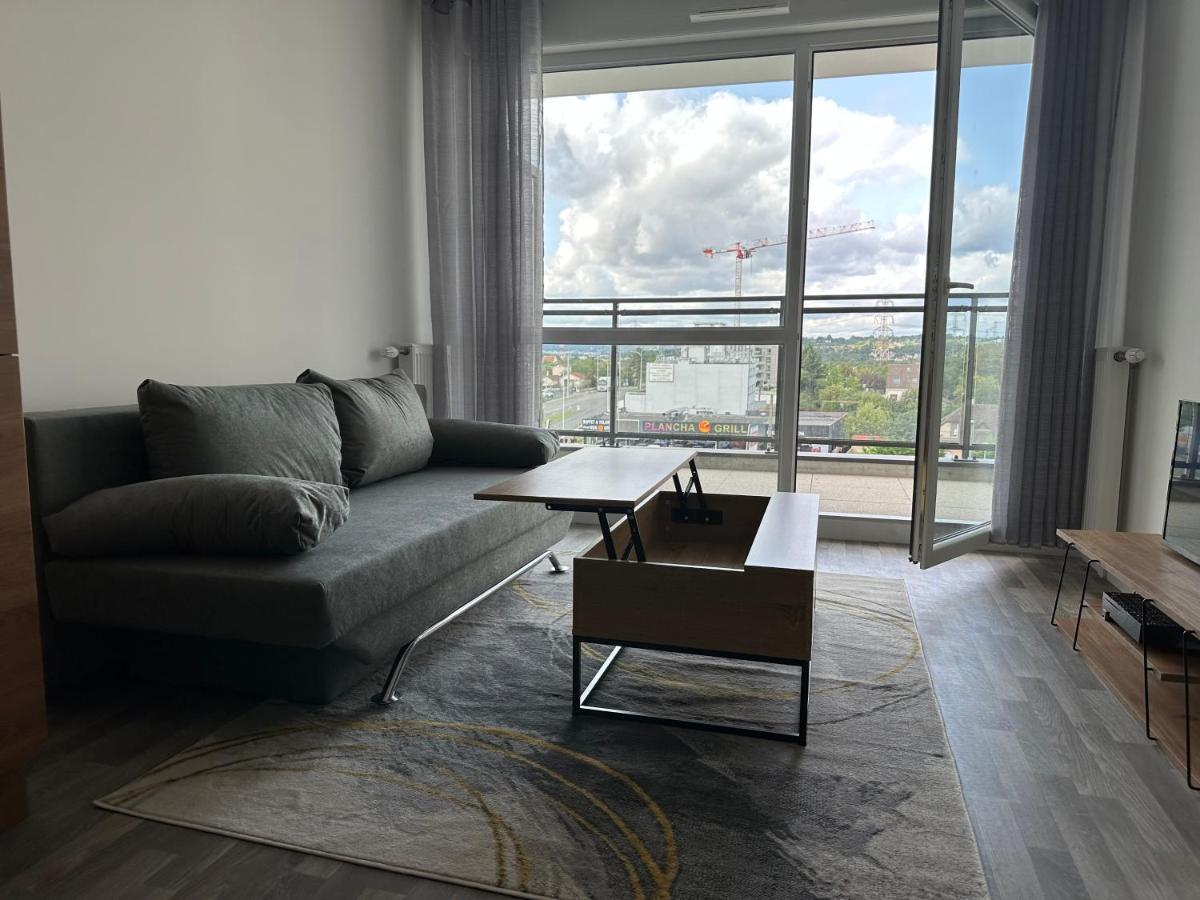 Agreable 2 Pieces Avec Balcon Et Parking Transports By Immo Kit Bnb Sarcelles Esterno foto